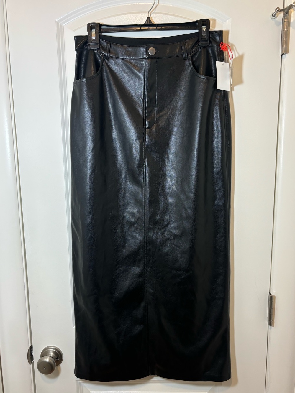Women’s Black Faux Leather Pencil Skirt